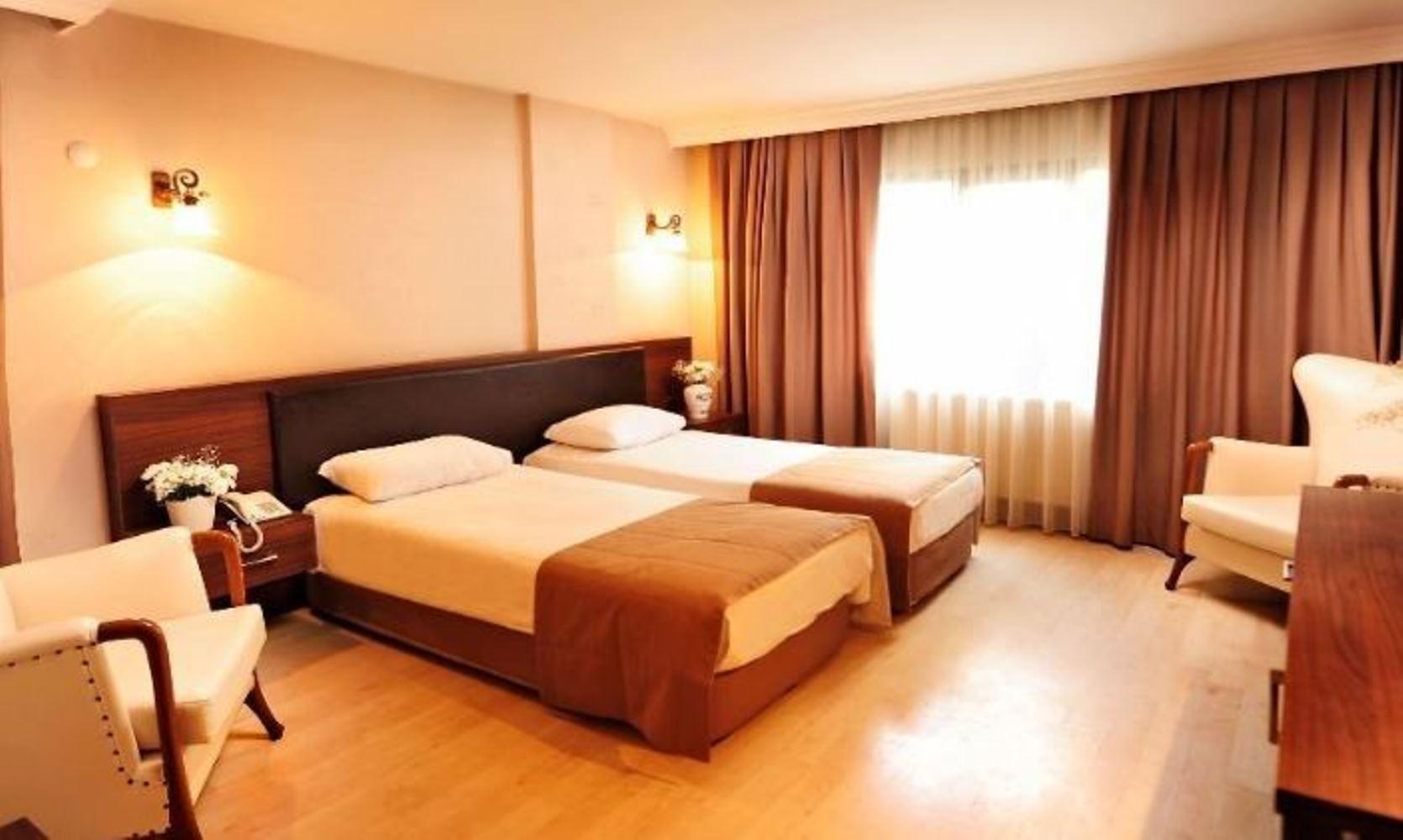 Uestuen Hotel Alsancak İzmir Buitenkant foto