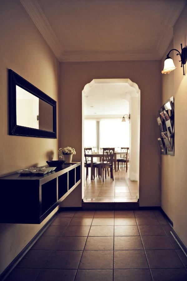 Uestuen Hotel Alsancak İzmir Buitenkant foto