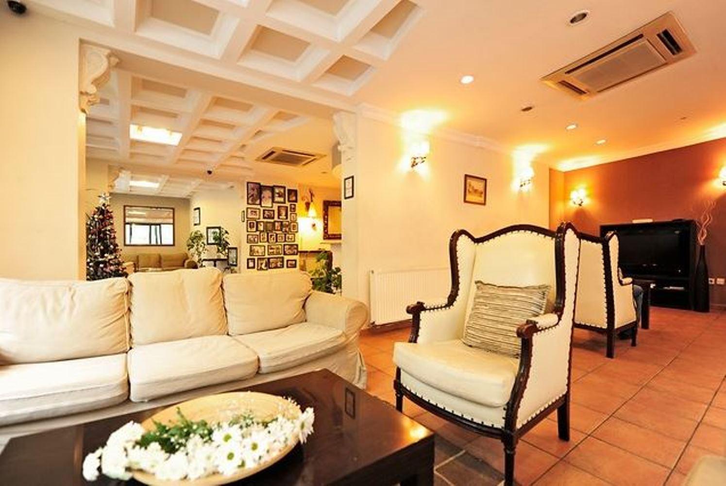 Uestuen Hotel Alsancak İzmir Buitenkant foto