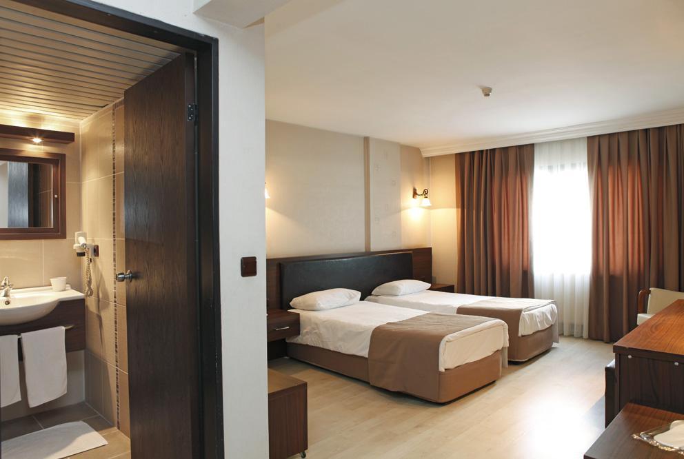 Uestuen Hotel Alsancak İzmir Buitenkant foto